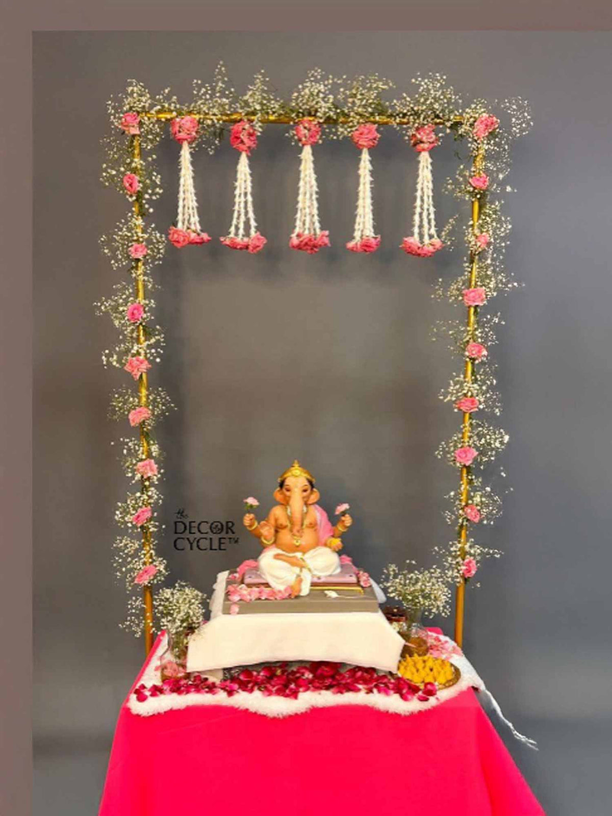 Backdrop Frame Small (3 sizes in 1) - The Decor Cycle