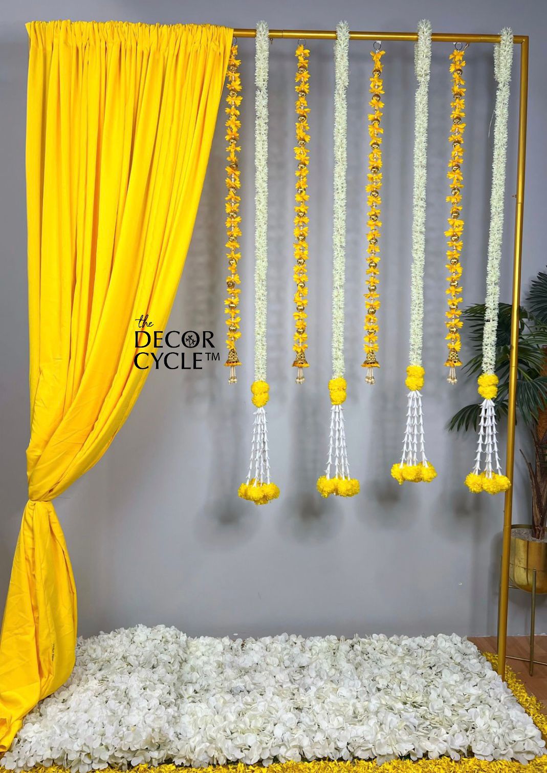 Traditional Decor Set (Yellow) - The Decor Cycle