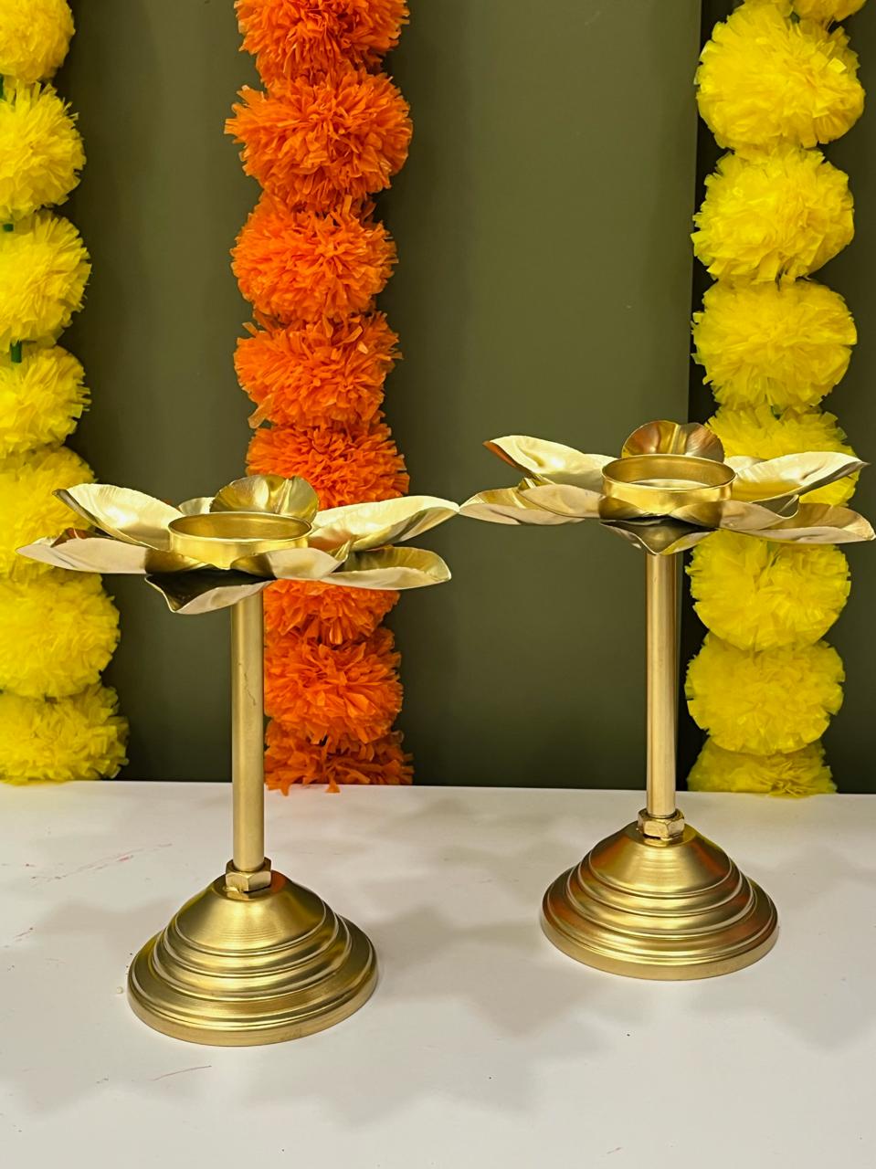 Lotus Urli Stand (Set of 2) - The Decor Cycle