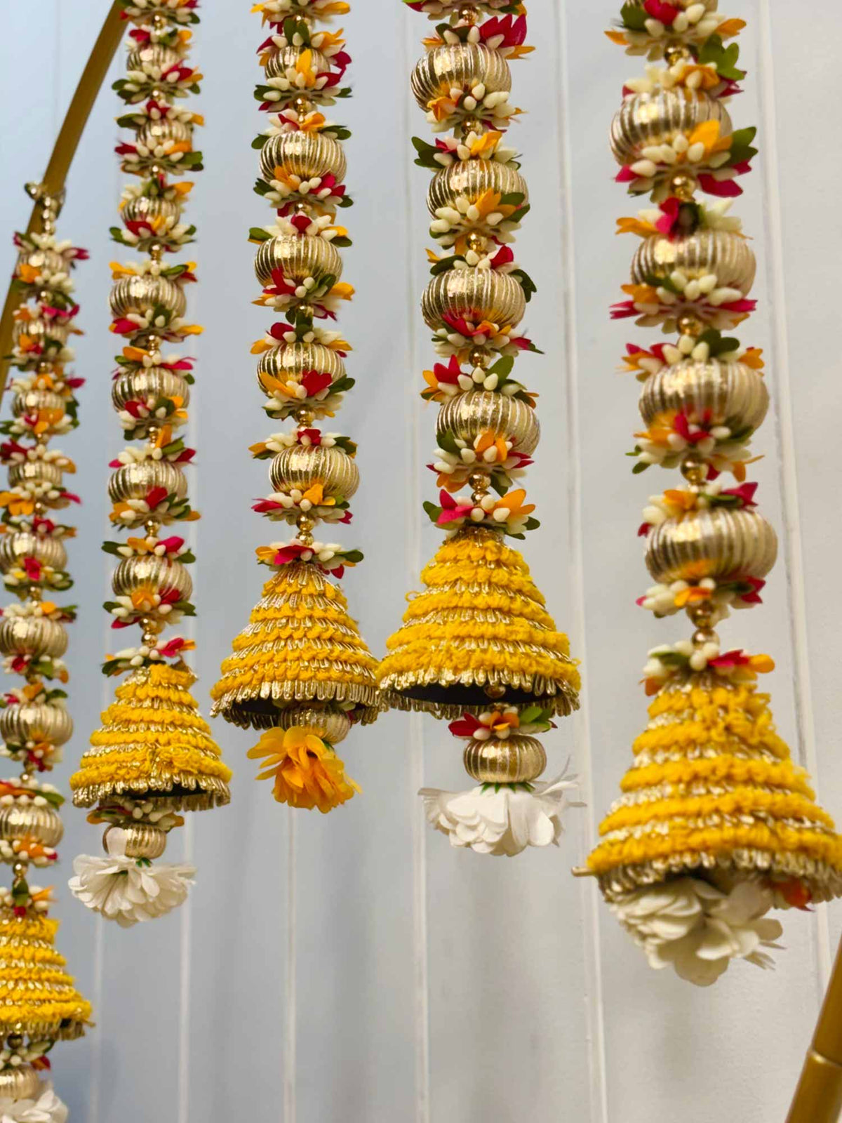 Yellow Cone Tassels Circle Decor Set - The Decor Cycle