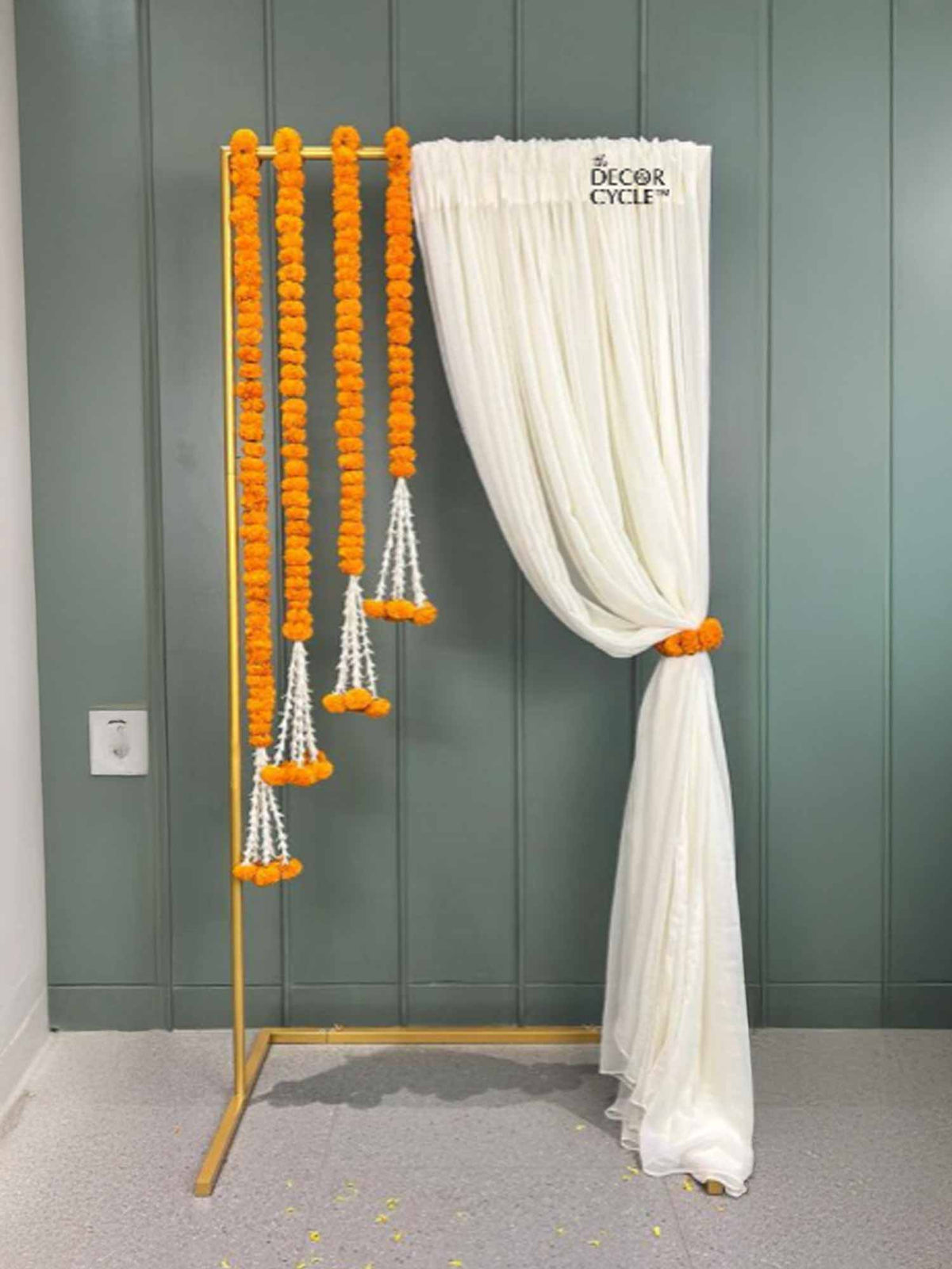 Backdrop Frame Small (3 sizes in 1) - The Decor Cycle