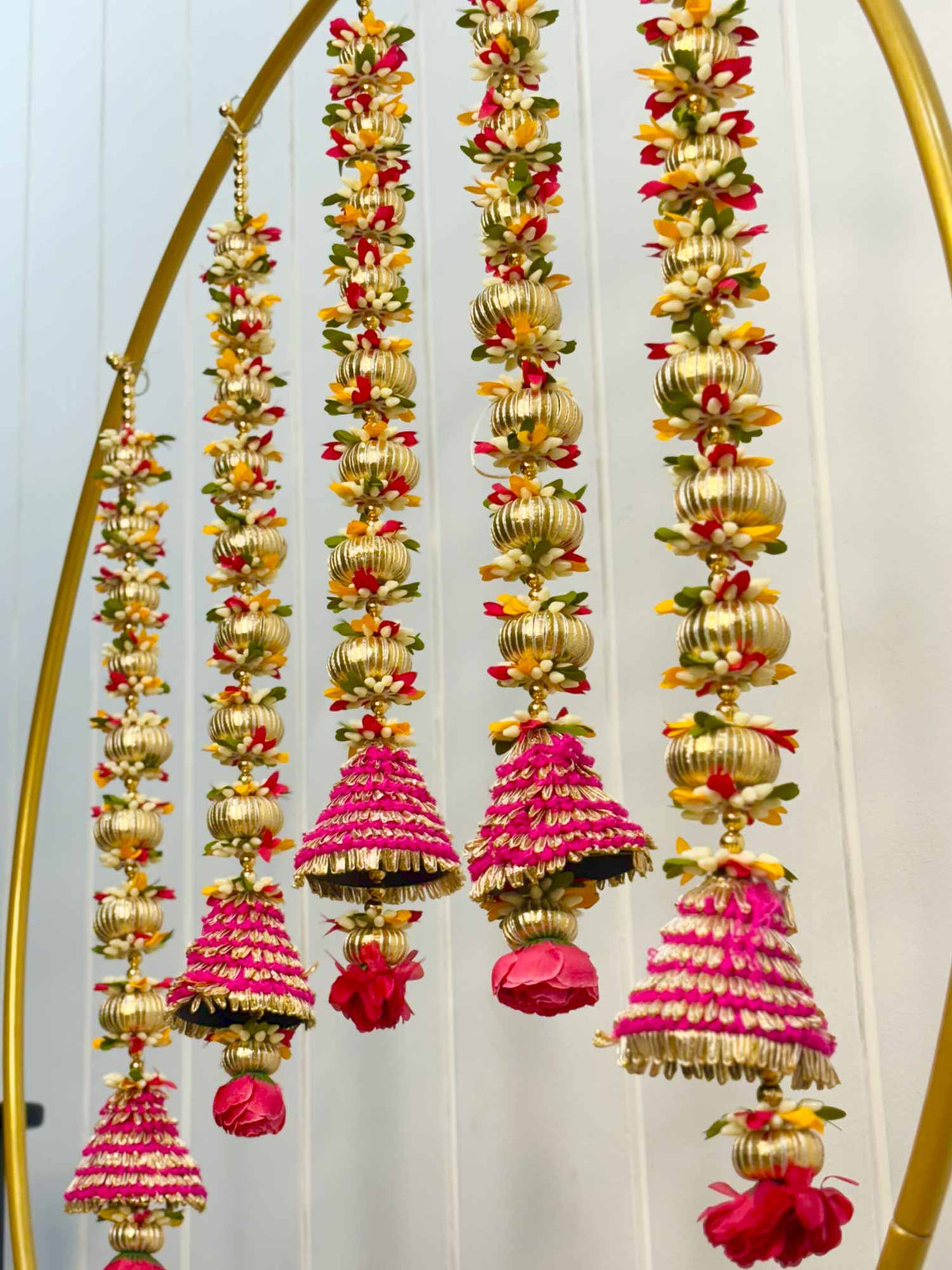 Pink Cone Tassels Circle Decor Set - The Decor Cycle