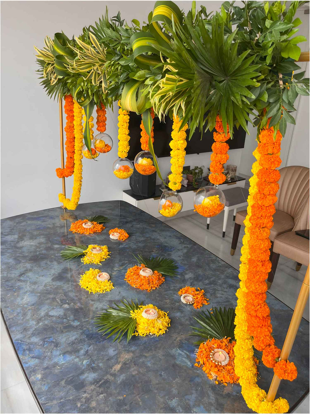 Table Decor Set with Glass Balls