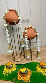 White and Golden Tassels - The Decor Cycle