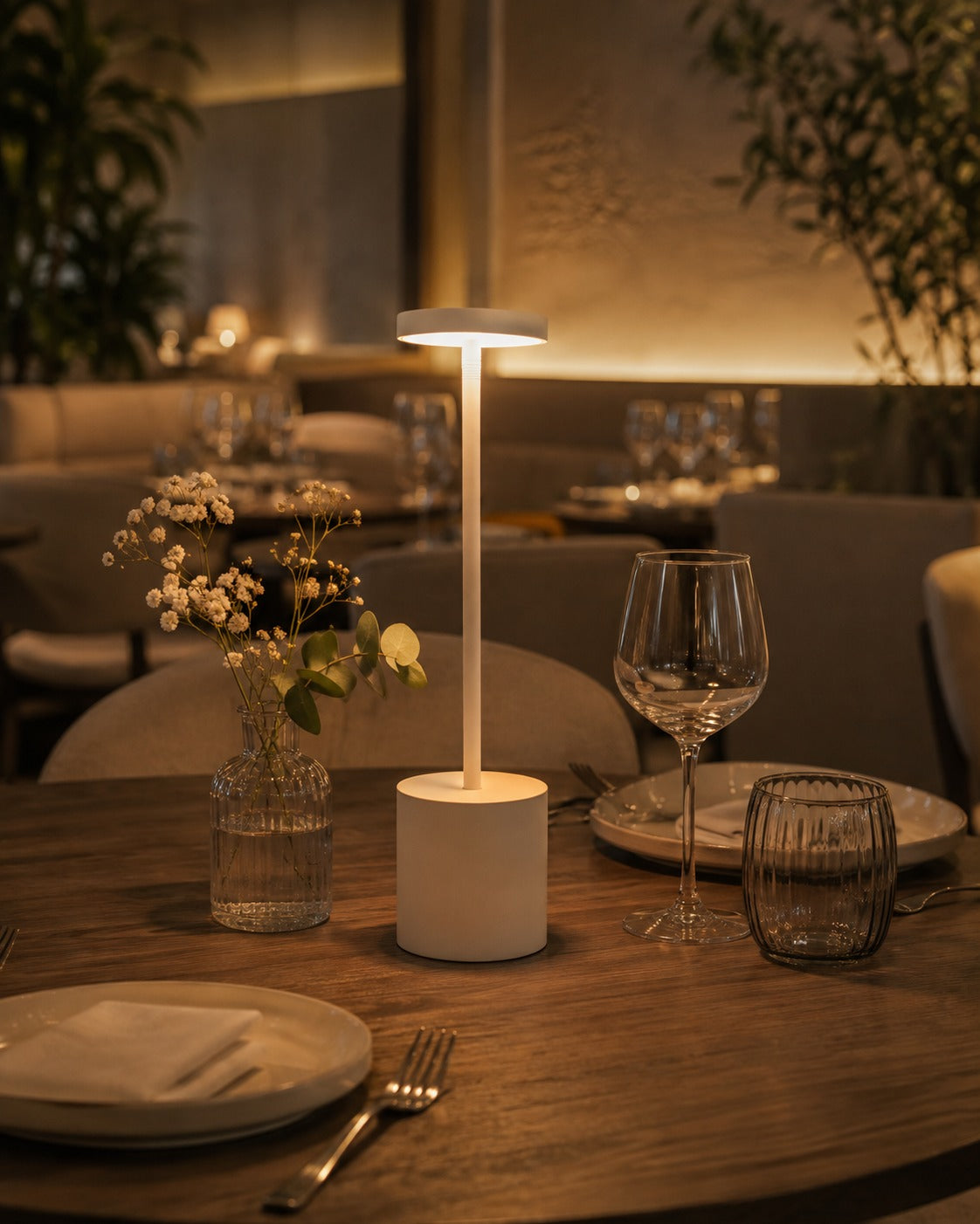 Cordless LED Table Lamp – Rechargeable Touch Lamp with Dimming & 3 Colour Modes (White)